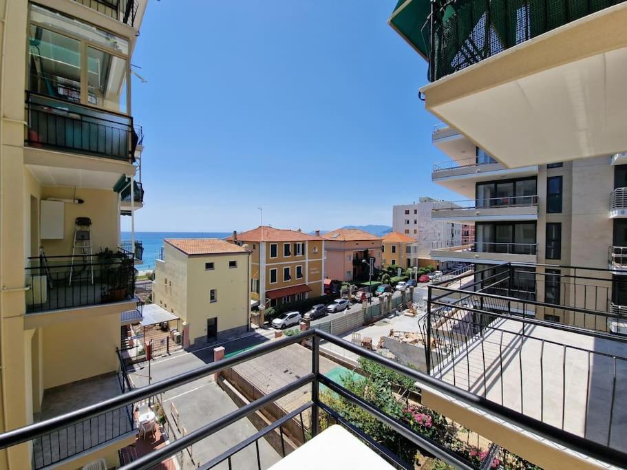 Apartment 50 Metri Dal Mare - Free Parking E A/c