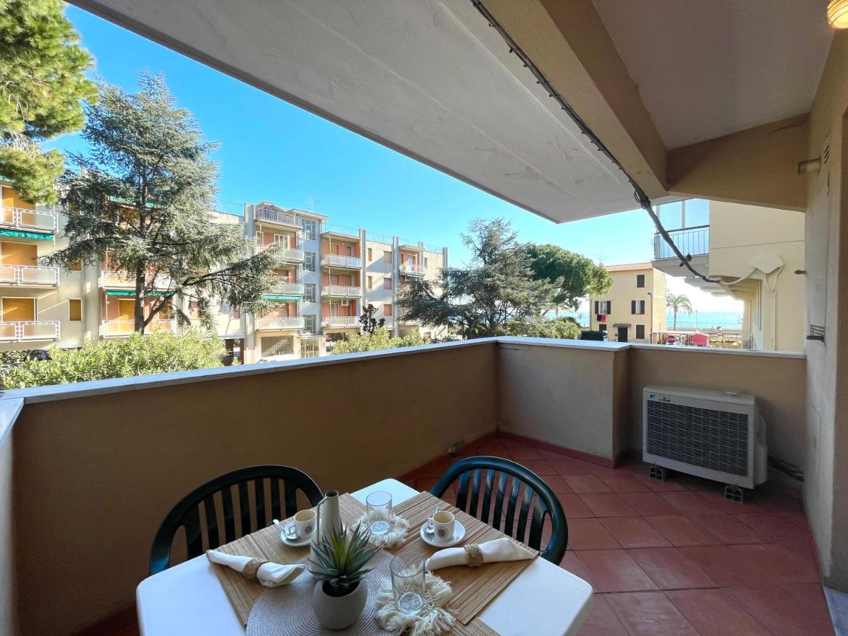 Apartment 50 Metri Dal Mare - Free Parking E A/c Pietra Ligure