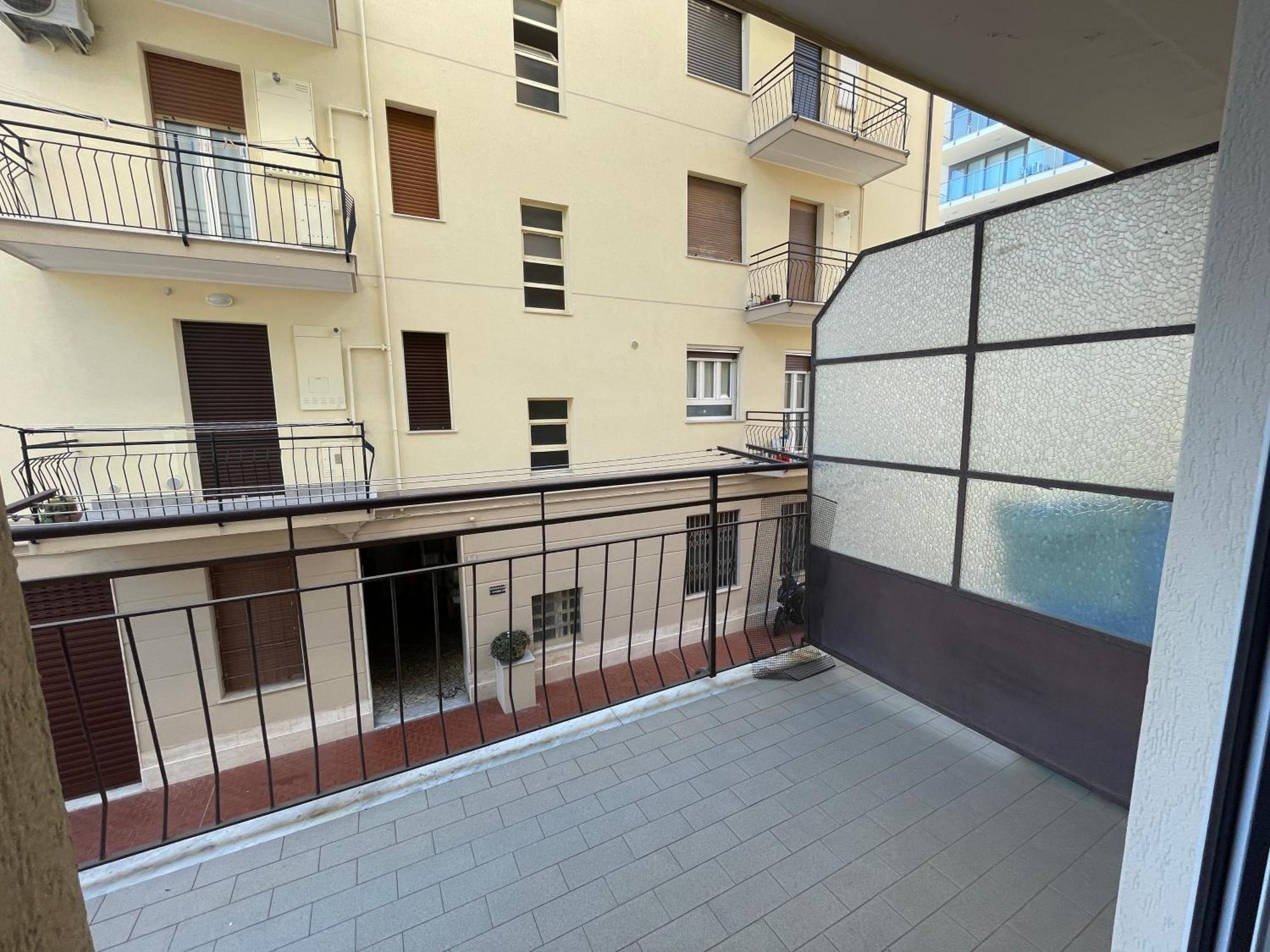 50 Metri Dal Mare - Free Parking E A/c Pietra Ligure