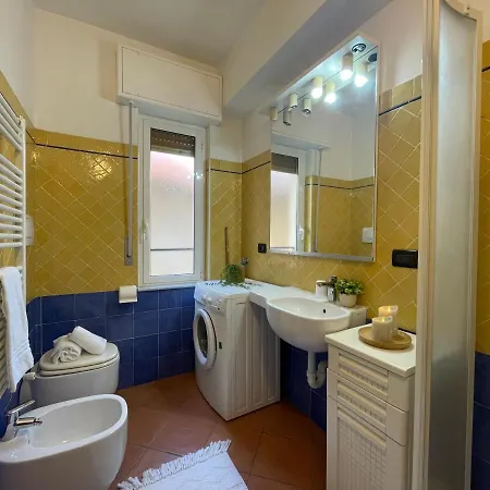 50 Metri Dal Mare - Free Parking E A/C Apartment Pietra Ligure Exterior photo