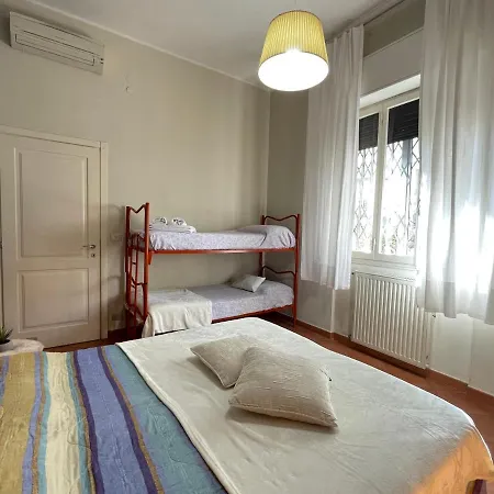 50 Metri Dal Mare - Free Parking E A/C Apartment Pietra Ligure Exterior photo
