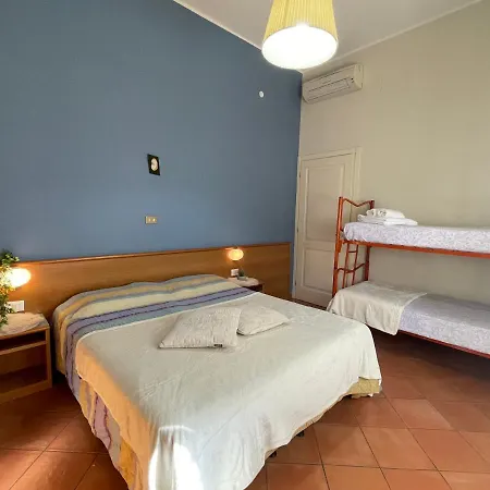 50 Metri Dal Mare - Free Parking E A/C Apartment Pietra Ligure Exterior photo