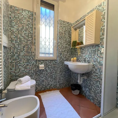 50 Metri Dal Mare - Free Parking E A/C Apartment Pietra Ligure Exterior photo