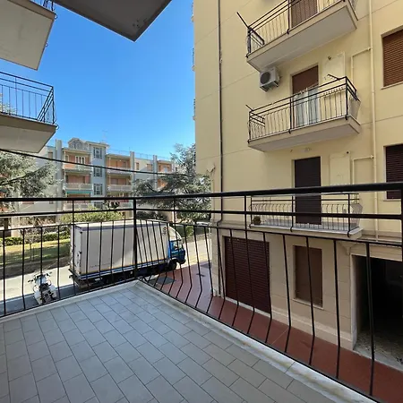 50 Metri Dal Mare - Free Parking E A/C Apartment Pietra Ligure Exterior photo