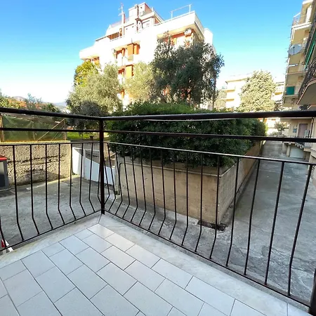 50 Metri Dal Mare - Free Parking E A/C Apartment Pietra Ligure Exterior photo