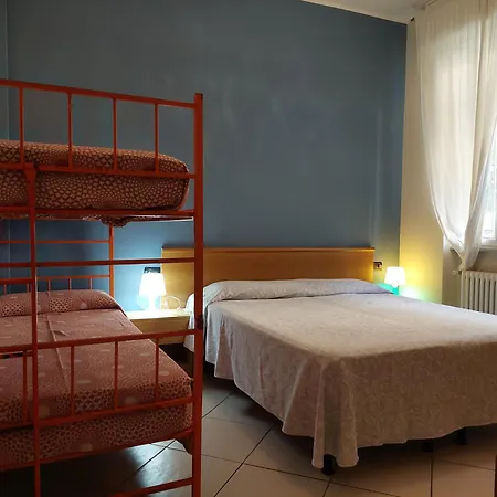 50 Metri Dal Mare - Free Parking E A/C Apartment Pietra Ligure Exterior photo